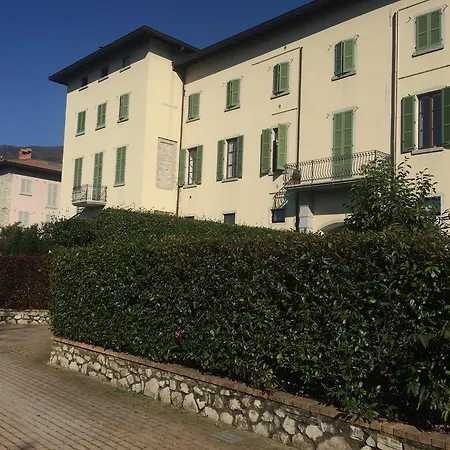 Appartement Apartament Conti Reina Lake