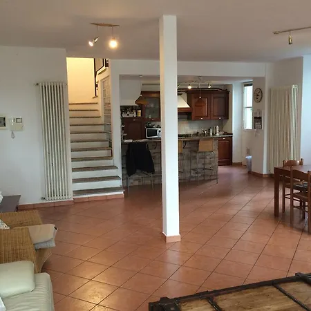 Apartment Apartament Conti Reina Lake Como